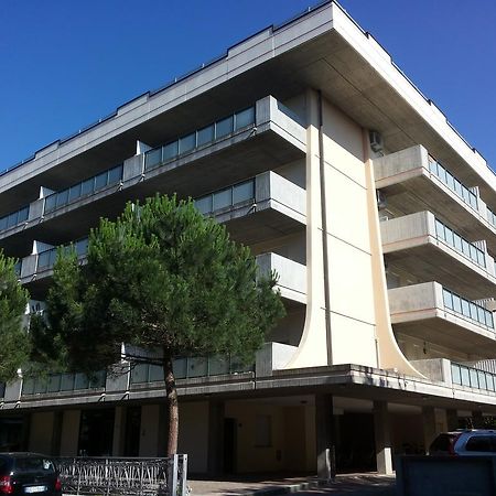Residence Pineta Verde Milano Marittima Bagian luar foto
