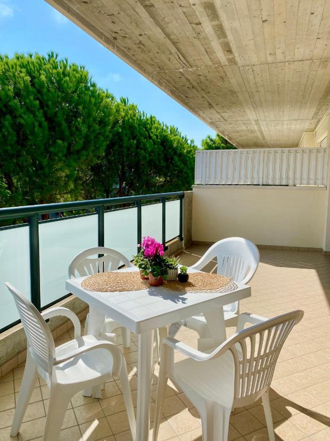 Residence Pineta Verde Milano Marittima Bagian luar foto