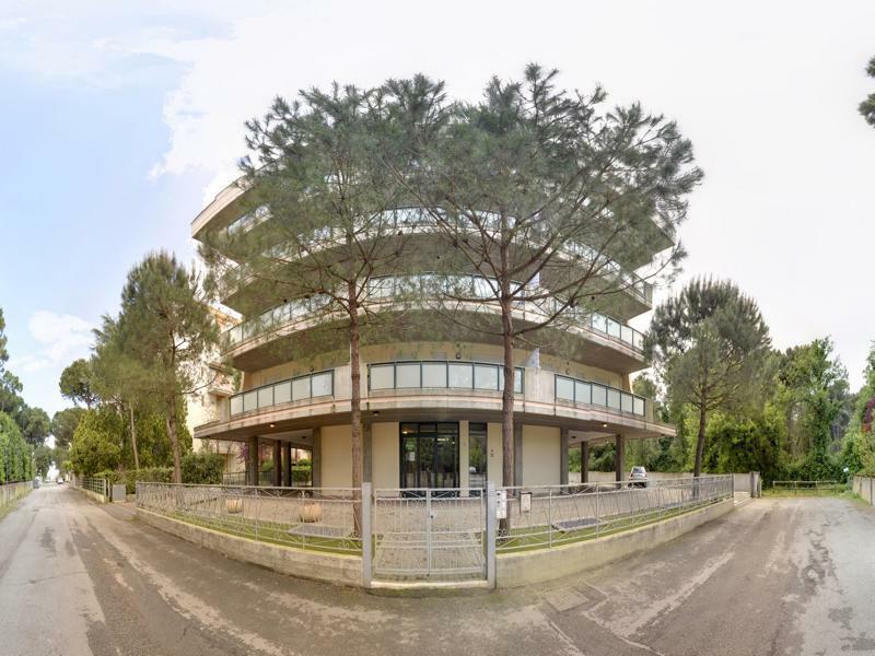 Residence Pineta Verde Milano Marittima Bagian luar foto